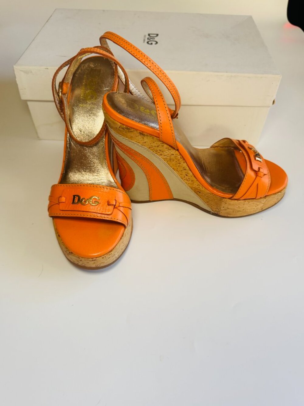 RARE DOLCE & GABBANA Leather Cork Platform Wedge Sandals Sz 37 5" heels D&G